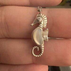 Elegant Seahorse Pendant Necklace